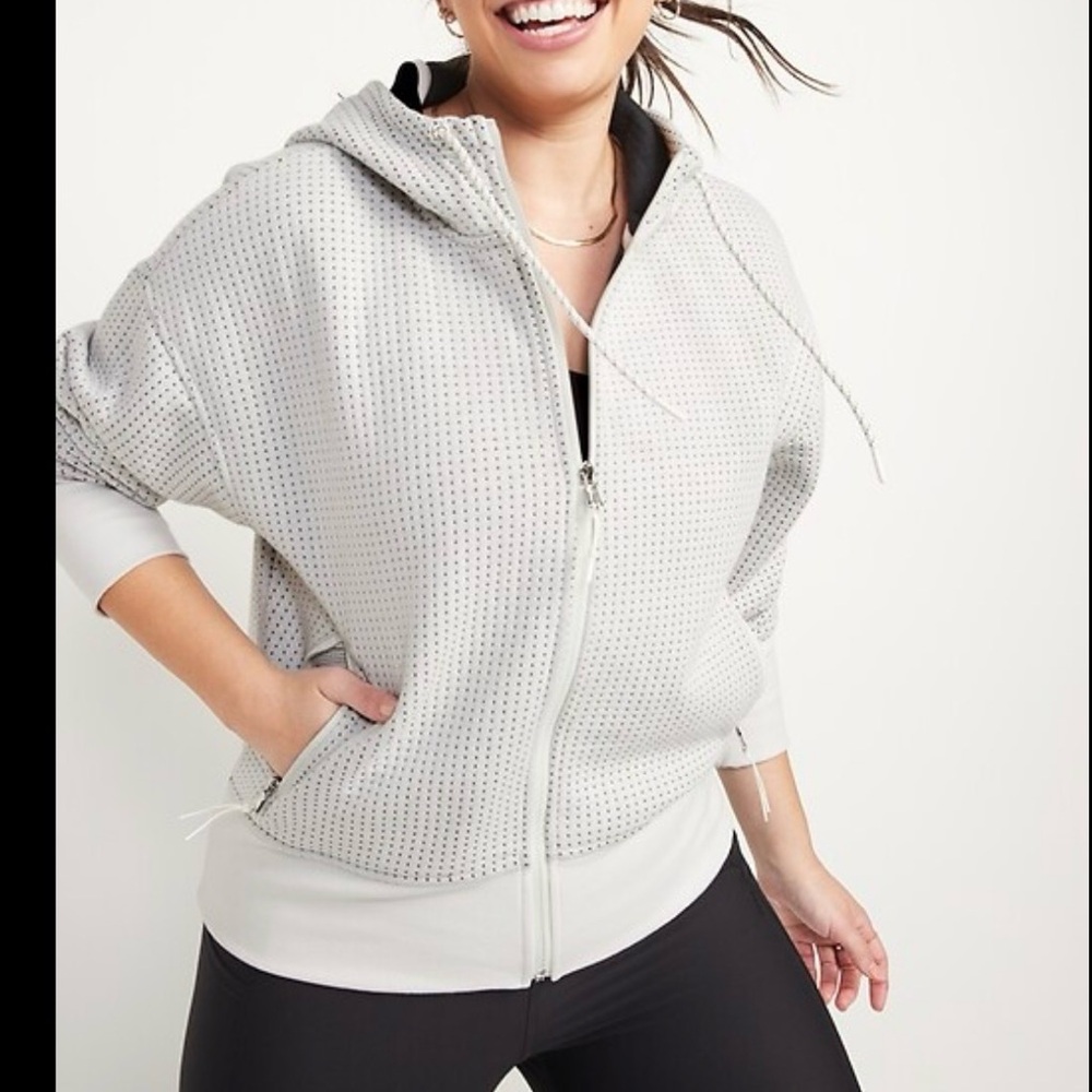 Women's Old Navy Dynamic Fleece
Textured Jacquard Zip-Up Hoodie